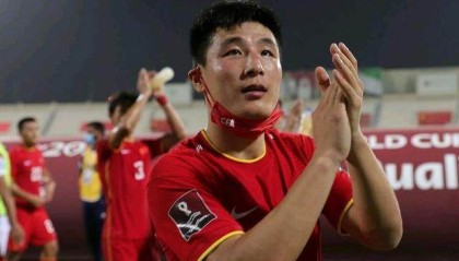 九游游戏平台-武磊不解球迷只骂自己 妻子：他喜欢自己承受压力