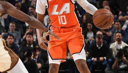 九游体育娱乐官网-小卡：加兰是全明星球员 期待他带动全队/推动攻防节奏/避免停滞